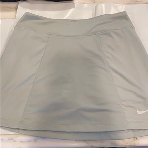 Women’s Nike golf skirt
